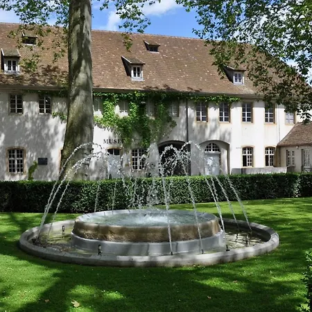 Apartment Bienvenue Chez Nous ! Prive, Parking, Calme *