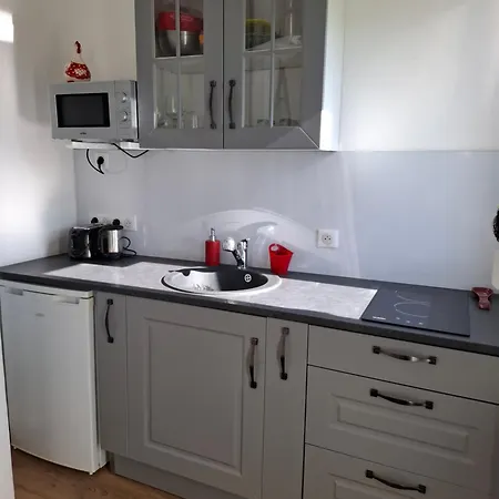 Bienvenue Chez Nous ! Privé, Parking, Calme Appartamento *